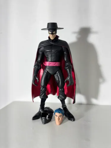 Boneco Action figure Zorro Geração Z fabricado pela Gulliver 30 cm