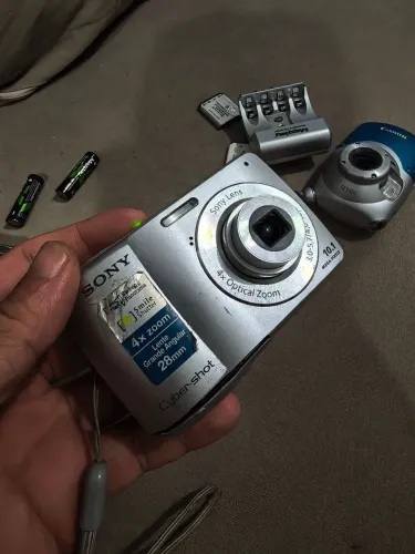 Camera sony cybershot s3000