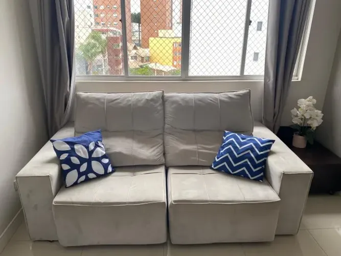 SOFÁ EM BOM ESTADO - ÓTIMA OPORTUNIDADE - 2 lugares retrátil
