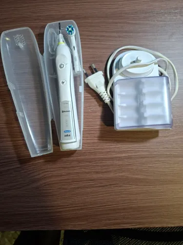 Escova elétrica Oral B sem uso