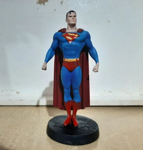 Superman miniatura, Eaglemoss. DC comics. Usado em excelente estado
