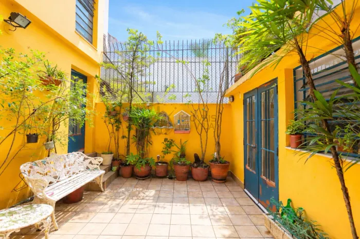 CASA DE 257M² PARA VENDA E LOCAÇÃO - EXCELENTE LOCALIZAÇÃO - PRÓXIMO AO PARQUE IBIRAPUERA