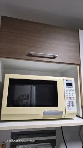 Micro ondas Panasonic 22L