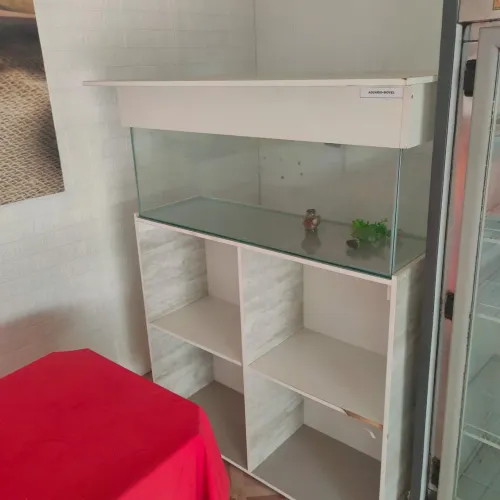 Aquário de 143 litros
