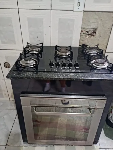 Vendo cooktop e forno embutido em armário planejado