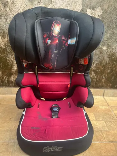 Cadeirinha de carro masculina