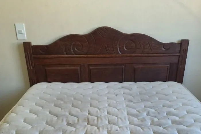 Cama de sucupira