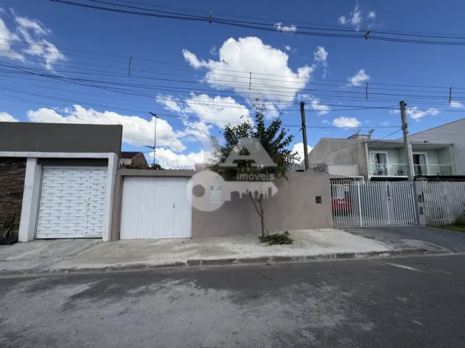 Casa Residencial com 2 quartos para alugar por R$ 1700.00, 55.00 m2 - TATUQUARA - CURITIBA