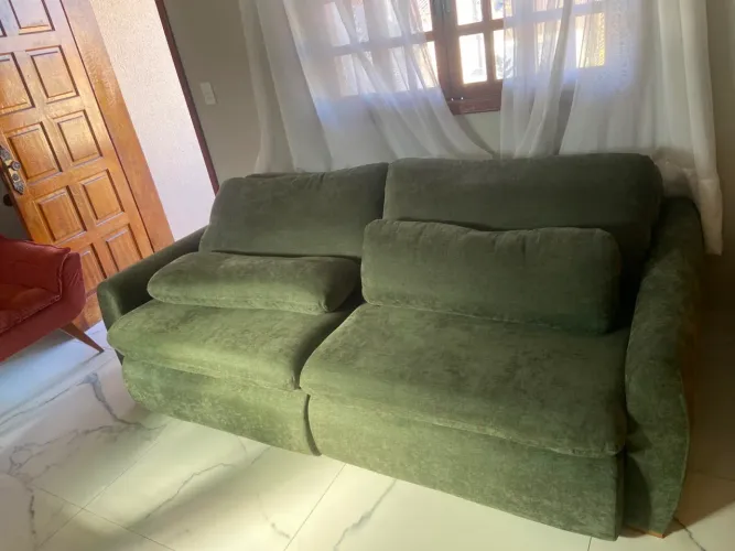 Sofá retrátil