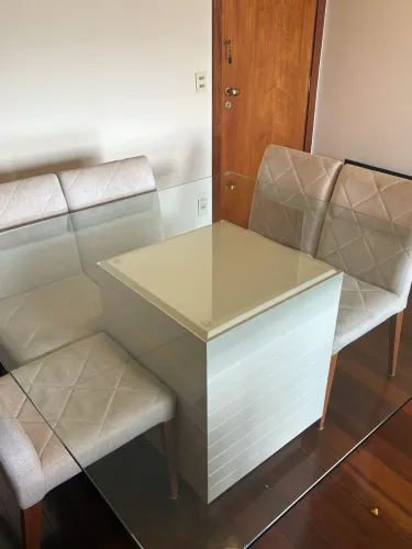 Mesa de Jantar 8 lugares com 8 cadeiras
