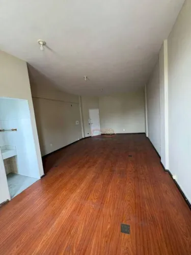 Sala Comercial / Centro