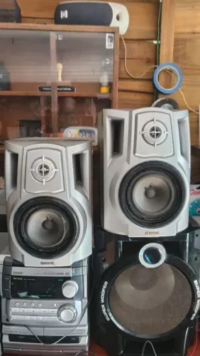 Par de caixas Aiwa