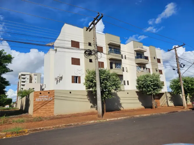 Apartamento para locação ou venda em Dourados-MS.