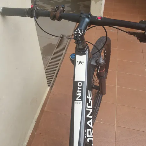 Bike Carbono 12 velocidades Semi Nova Black Orange pouco rodada 