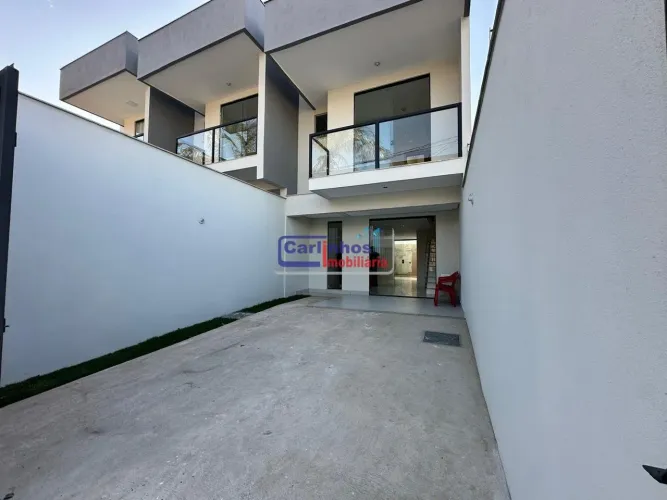 Casa à venda no bairro Angola - Betim MG