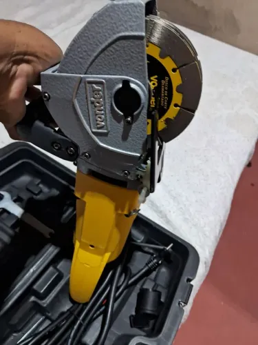 Máquina de cortar parede Vonder  zero 