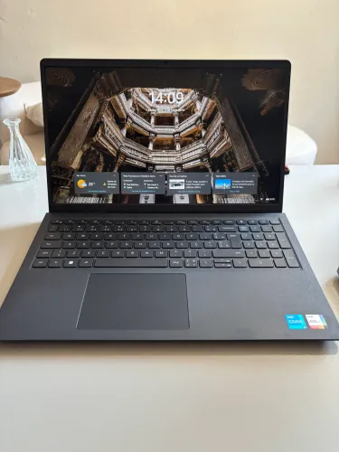 Dell Inspiron 15 3530, I5, 16GB RAM, 512GB