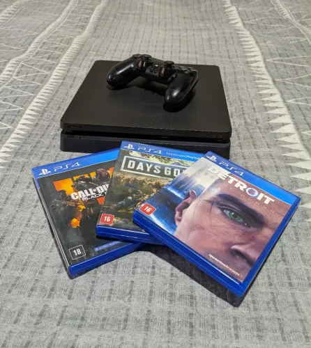 PACOTE PS4 SLIM 1TB SEMI-NOVO + DAYS GONE, DETROIT, CALL OF DUTY BLACK OPS IIII