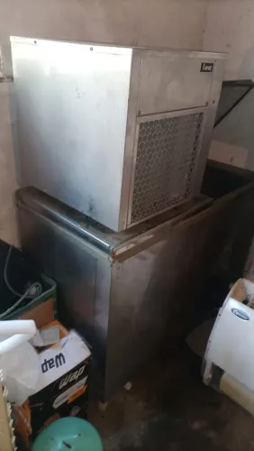 Vendo máquina de gelo!