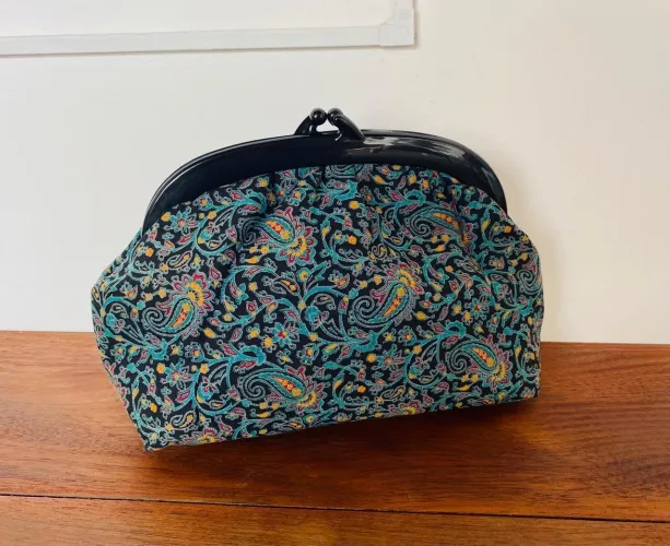Bolsa Clutch Vintage Anos 70 Tecido Estampa Paisley E Fecho Vovó