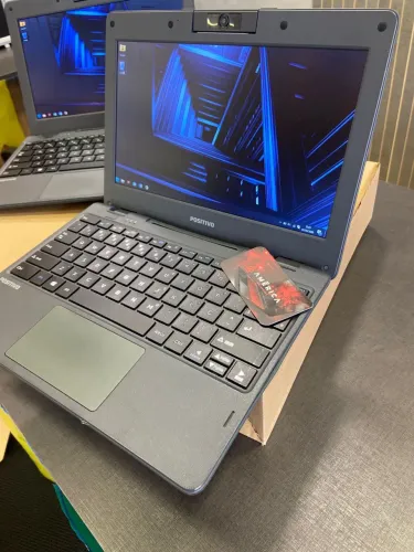 NOTEBOOK POSITIVO 4 GB RAM  -  DUAL CORE - 128GB + 32GB SSD