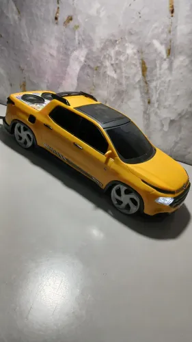 MINIATURA FIAT TORO