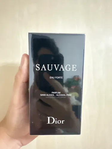 Perfume SAUVAGE DIOR EAU FORTE 100ml novo