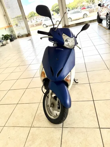 Honda lead automática, parcelo até 18vezes, aceito troca