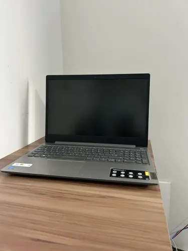 Notebook Lenovo idealpad 3i 180°