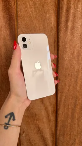 iPhone 12 64GB Branco
