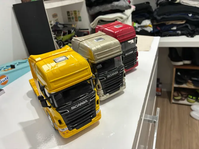 Miniatura caminha Scania (3)
