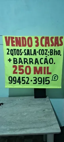 Vendo 3 casas e 1 Barracão