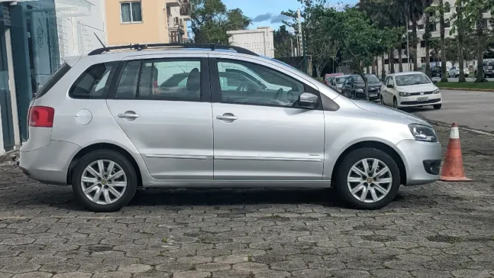 Volkswagen Spacefox 1.6/ 1.6 Trend Total Flex 8V 5P 2012