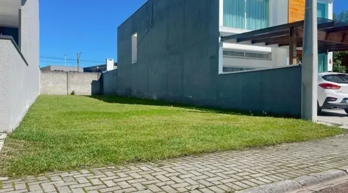 Terreno em Condomínio para Venda em Uberaba Curitiba-PR