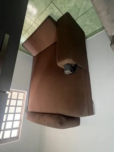 Vendo sofá urgente valor já com frete incluso