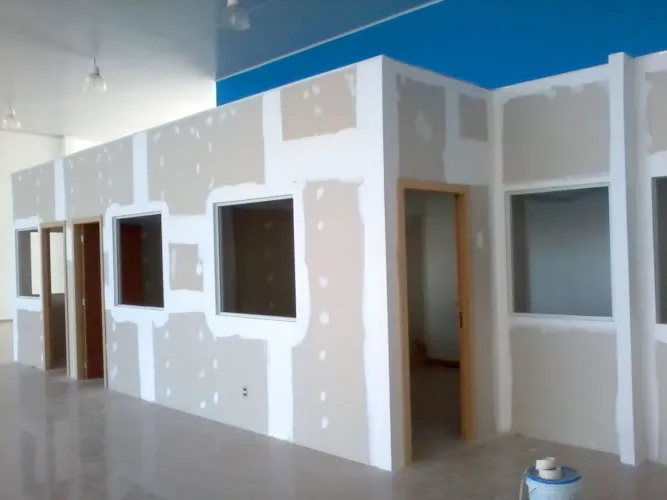 Dívisoria e parede de gesso drywall 