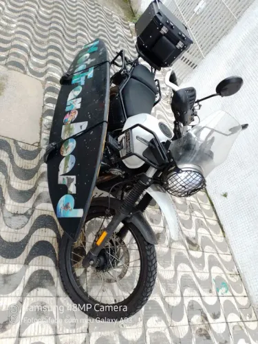 Rack Suporte Removível para Transporte de Prancha em Moto Acima de 300cc 
