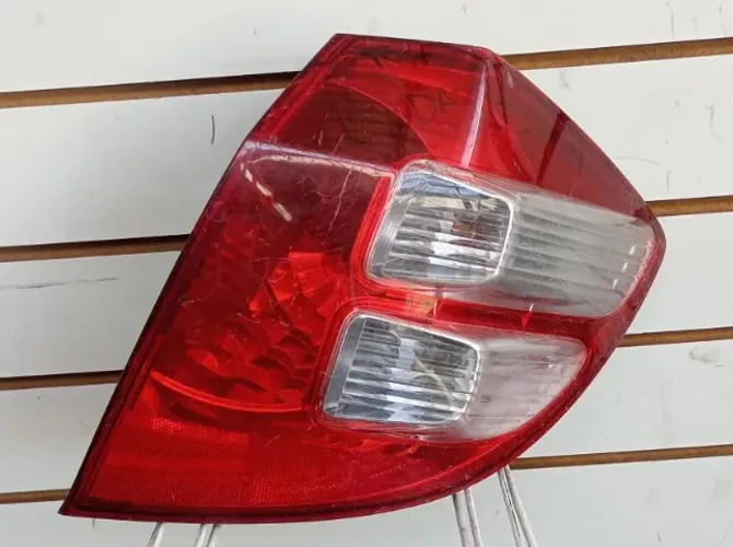 LANTERNA HONDA FIT 09/14 RH