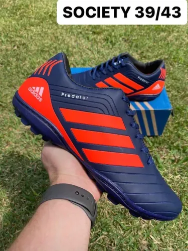 Chuteira Nike CR7 Society- Nova