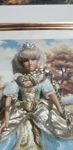 Boneca rara cinderela baile de máscaras Disney 