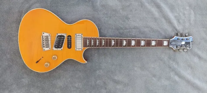 Guitarra Epiphone Nighthawk Custom Reissue