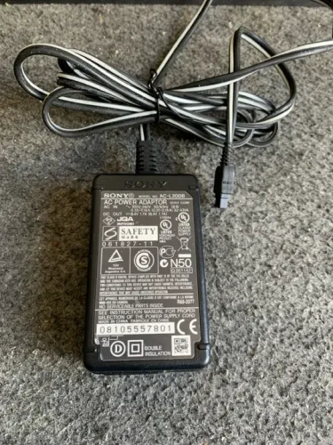 Carregador Original Sony AC-L200B