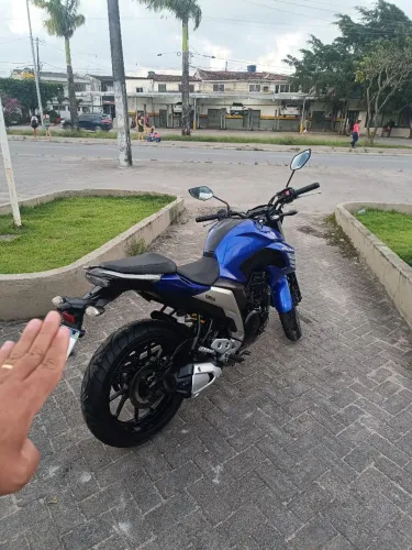 Fazer 250 FZ25 2023 COM 17 MIL KM