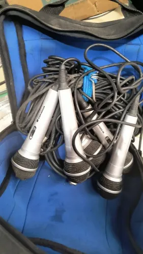 Combo de microfones em diversos modelos e qualidades