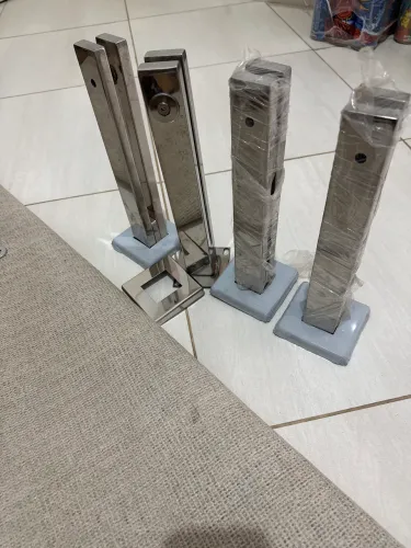 Coluna de torre em inox