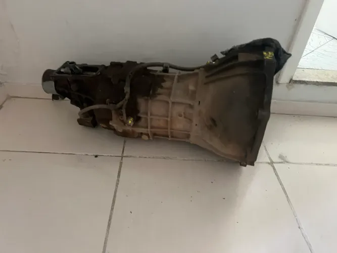 Caixa de marcha Hilux manual (cambio)Usado