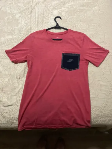 Camisa Nike com bolso frontal original