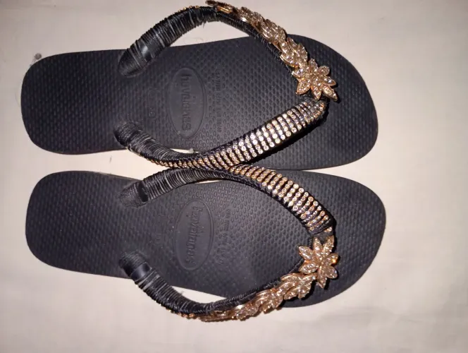 Chinelos costumizados preto 37/38