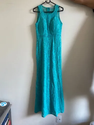 Vestido azul rendado