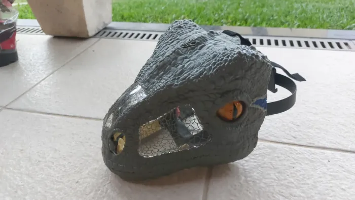 Máscara de dinossauro Velociraptor Blue Jurassic World